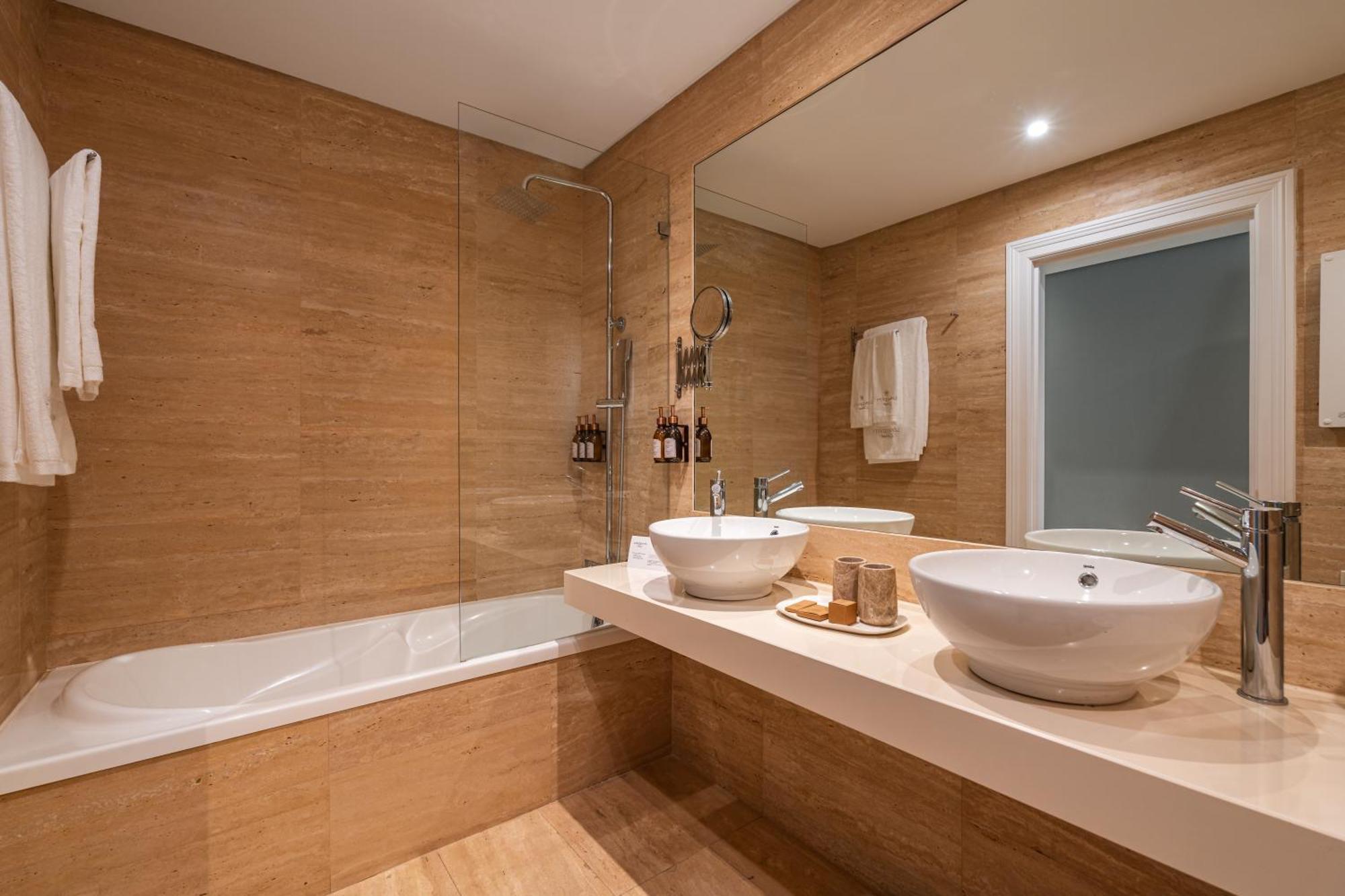 Longevity Senses - Boutique - Adults Only 5*